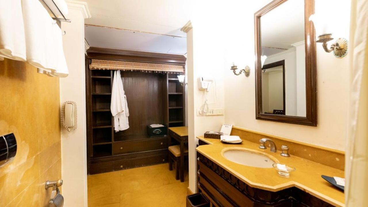 ฟอร์ต ชาฐัพคธ Hotel Sasvad ภายนอก รูปภาพ