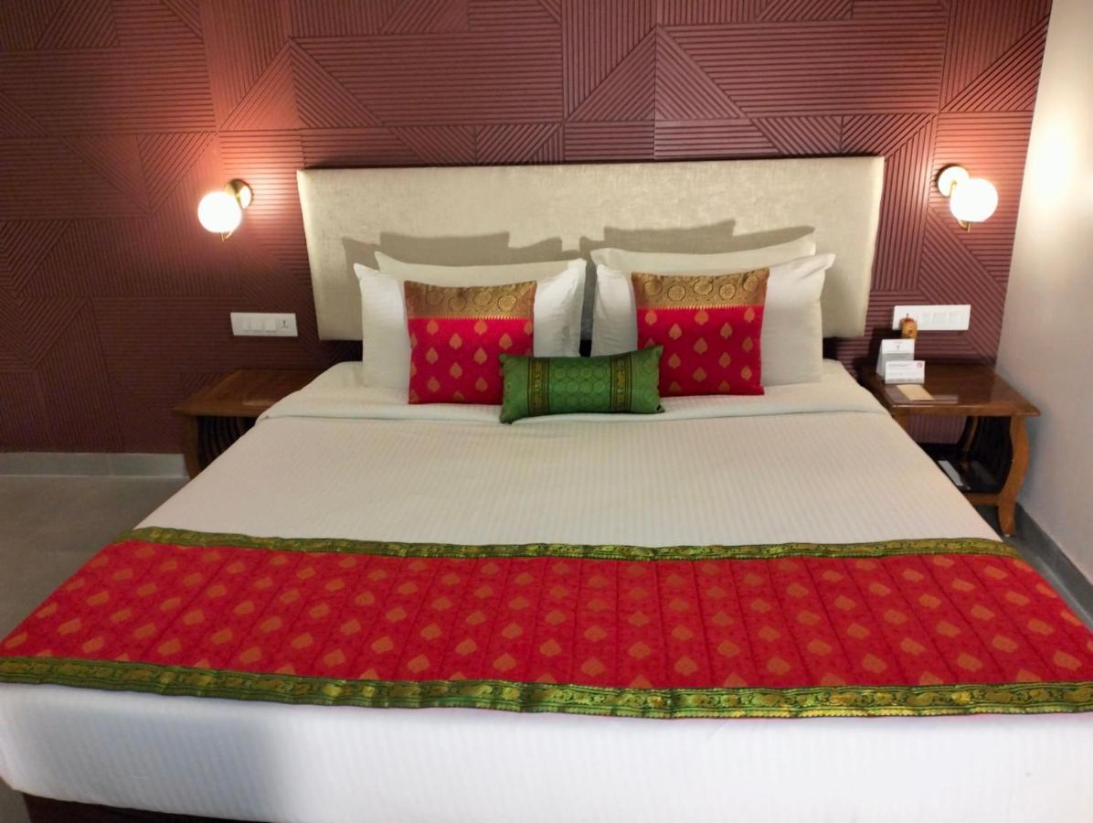 ฟอร์ต ชาฐัพคธ Hotel Sasvad ภายนอก รูปภาพ