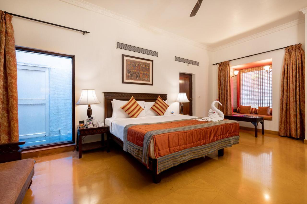 ฟอร์ต ชาฐัพคธ Hotel Sasvad ภายนอก รูปภาพ