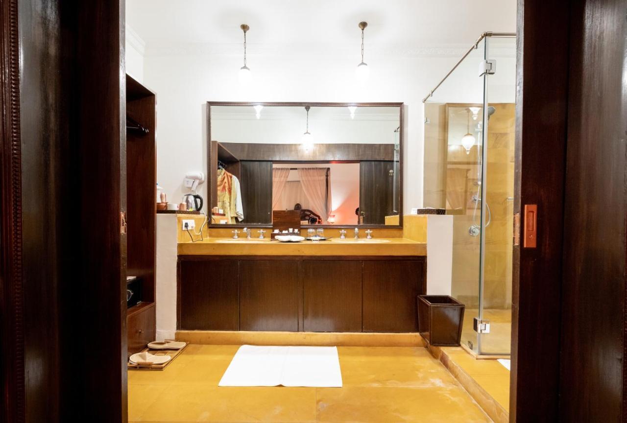 ฟอร์ต ชาฐัพคธ Hotel Sasvad ภายนอก รูปภาพ