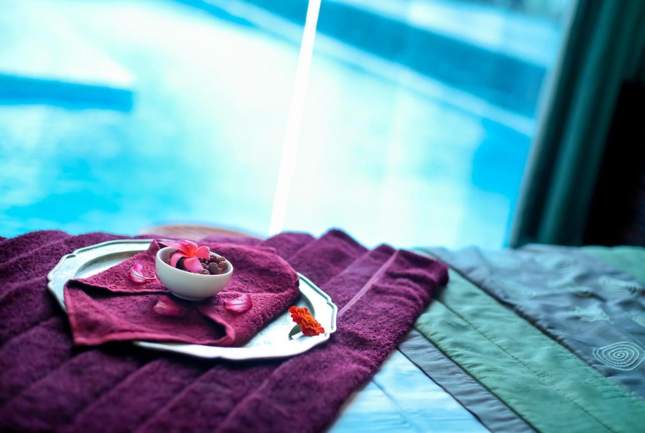 ฟอร์ต ชาฐัพคธ Hotel Sasvad ภายนอก รูปภาพ