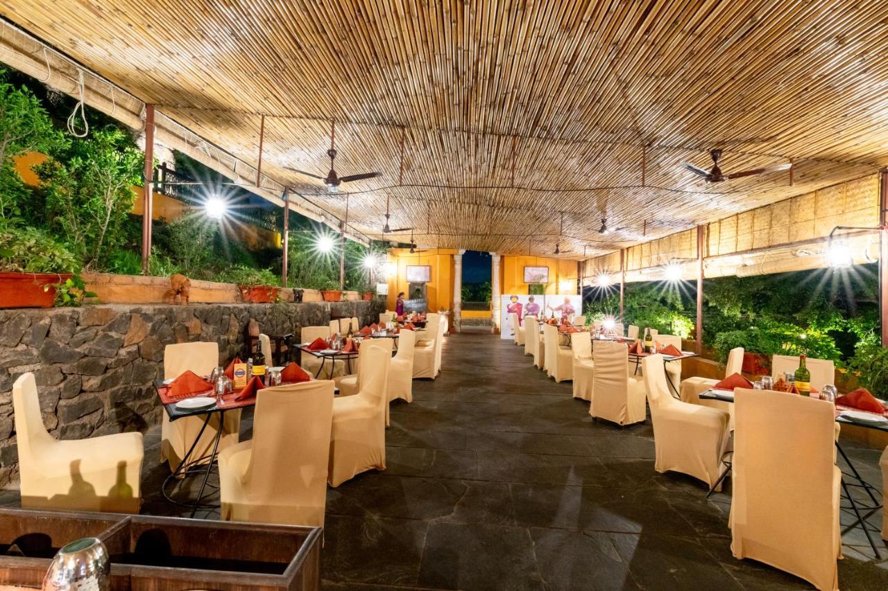 ฟอร์ต ชาฐัพคธ Hotel Sasvad ภายนอก รูปภาพ