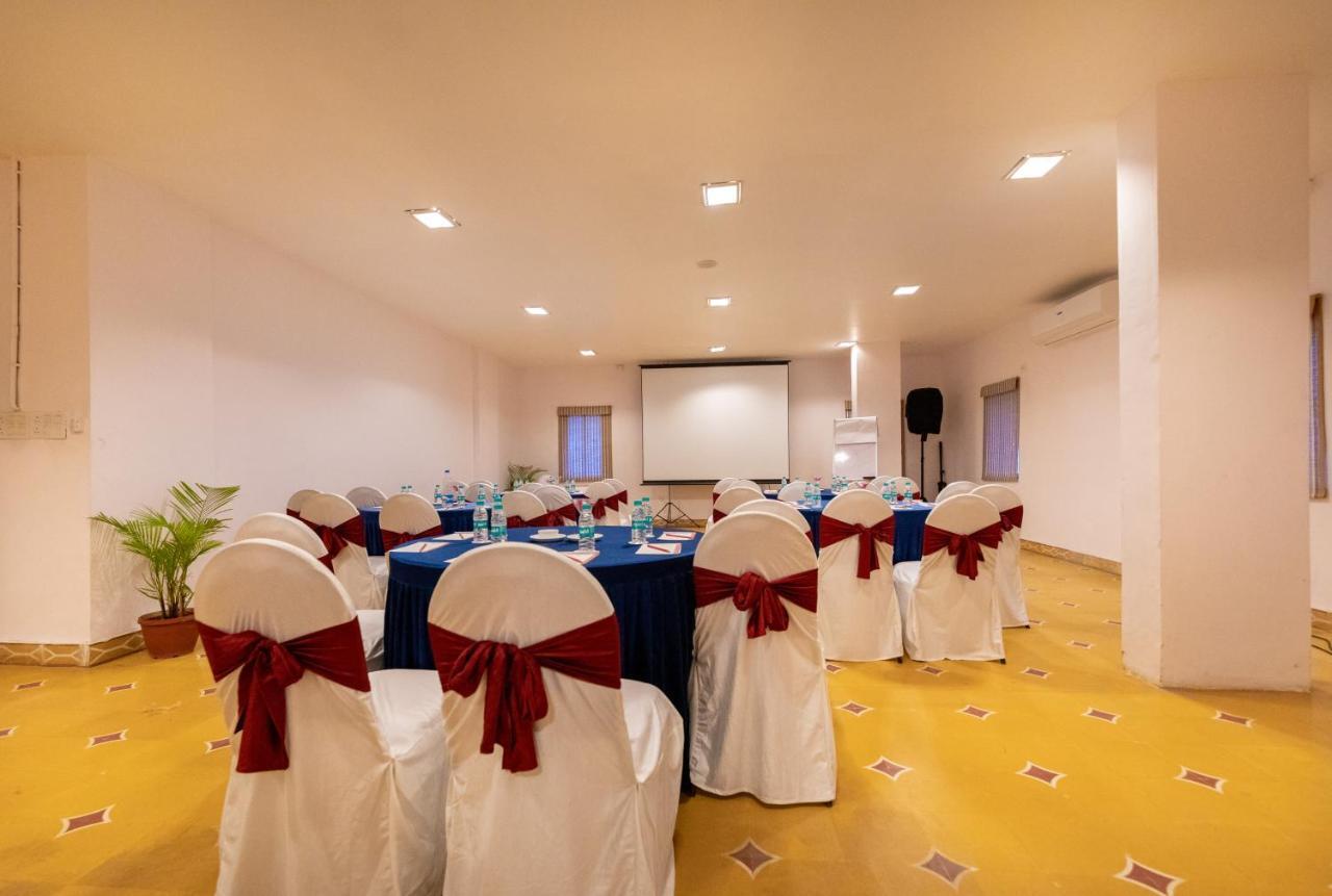 ฟอร์ต ชาฐัพคธ Hotel Sasvad ภายนอก รูปภาพ