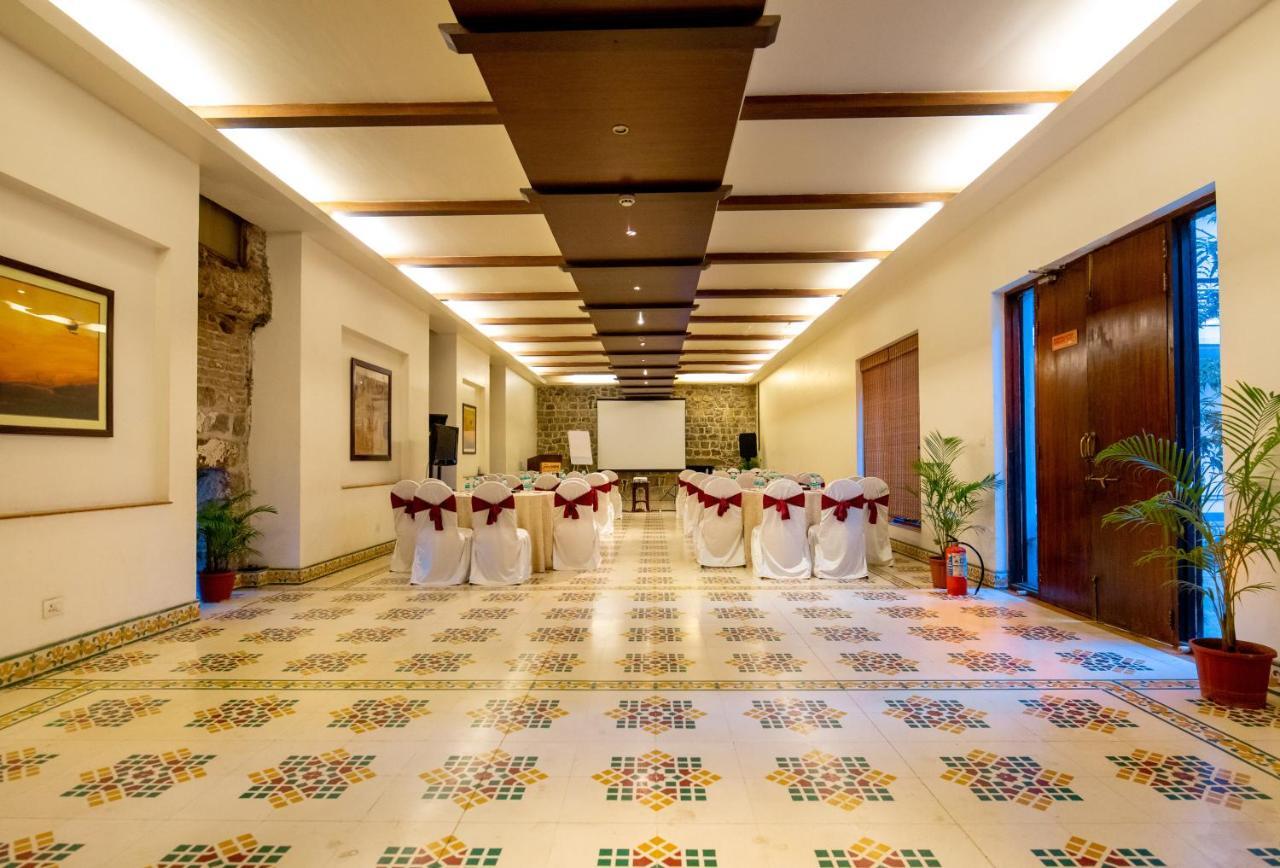 ฟอร์ต ชาฐัพคธ Hotel Sasvad ภายนอก รูปภาพ