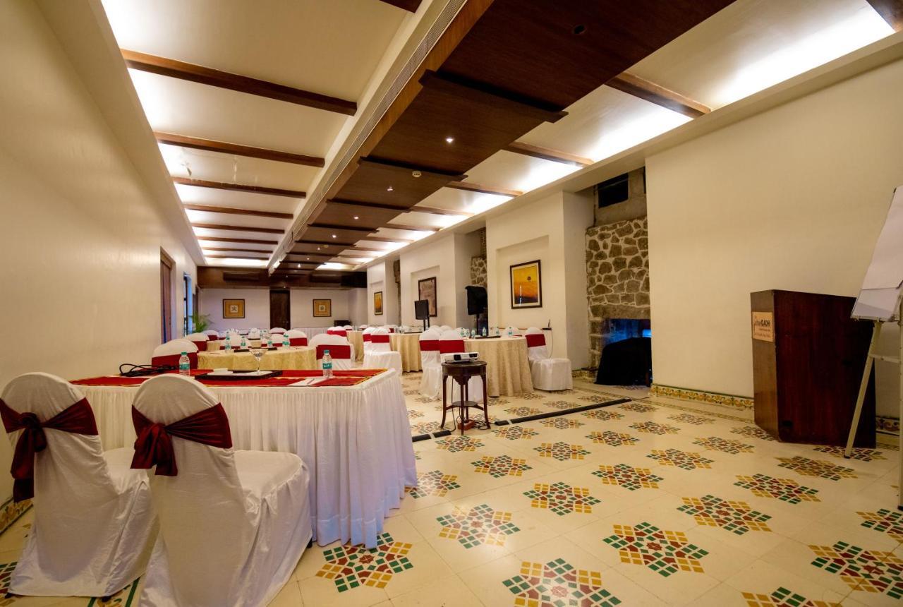 ฟอร์ต ชาฐัพคธ Hotel Sasvad ภายนอก รูปภาพ