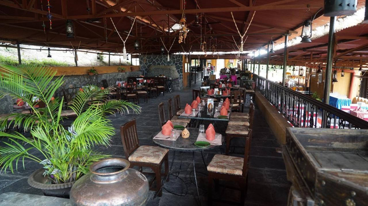 ฟอร์ต ชาฐัพคธ Hotel Sasvad ภายนอก รูปภาพ