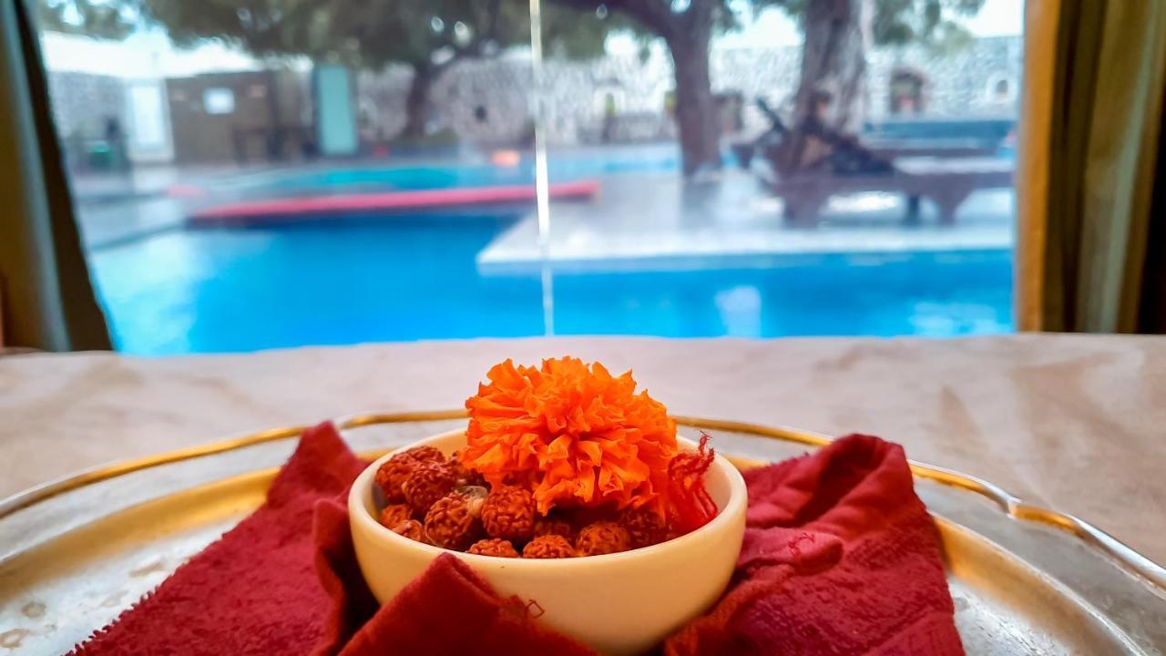 ฟอร์ต ชาฐัพคธ Hotel Sasvad ภายนอก รูปภาพ