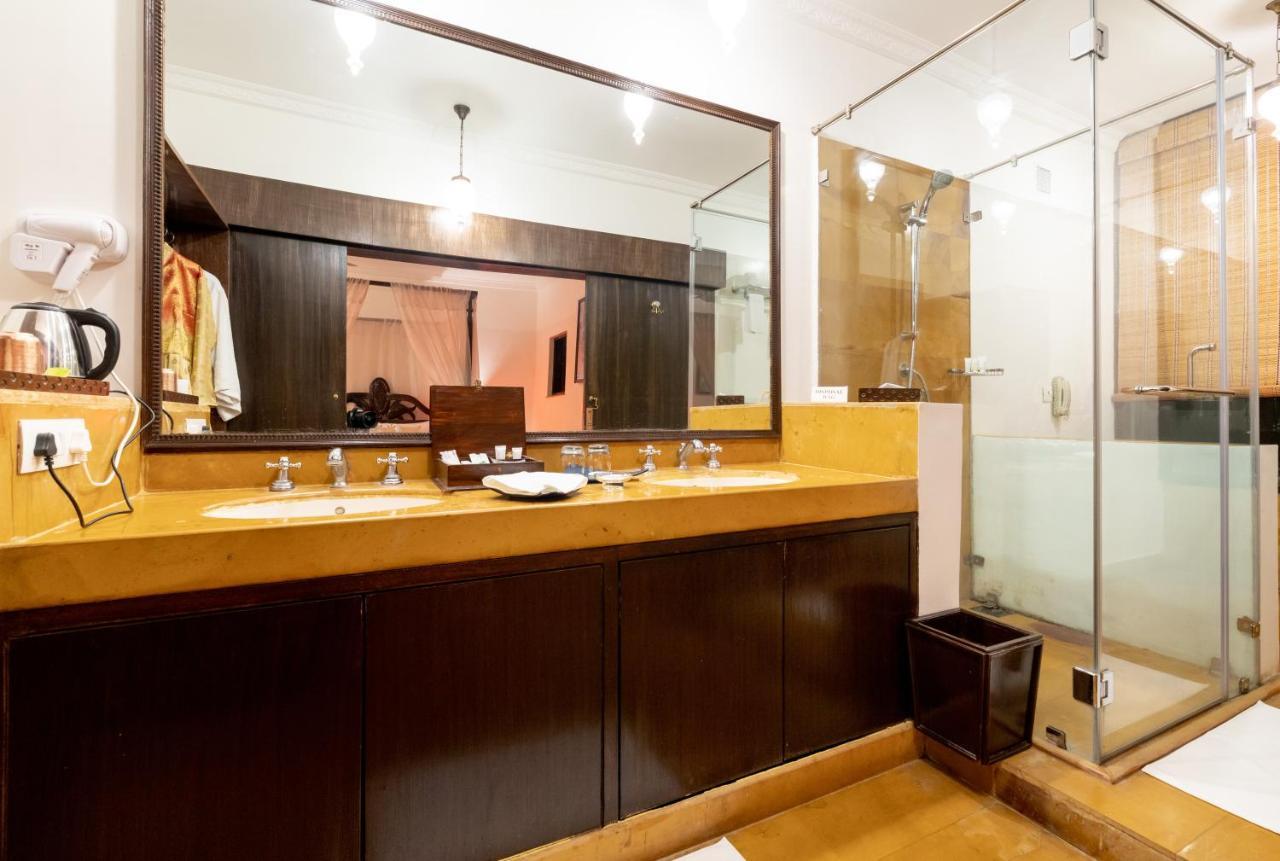 ฟอร์ต ชาฐัพคธ Hotel Sasvad ภายนอก รูปภาพ